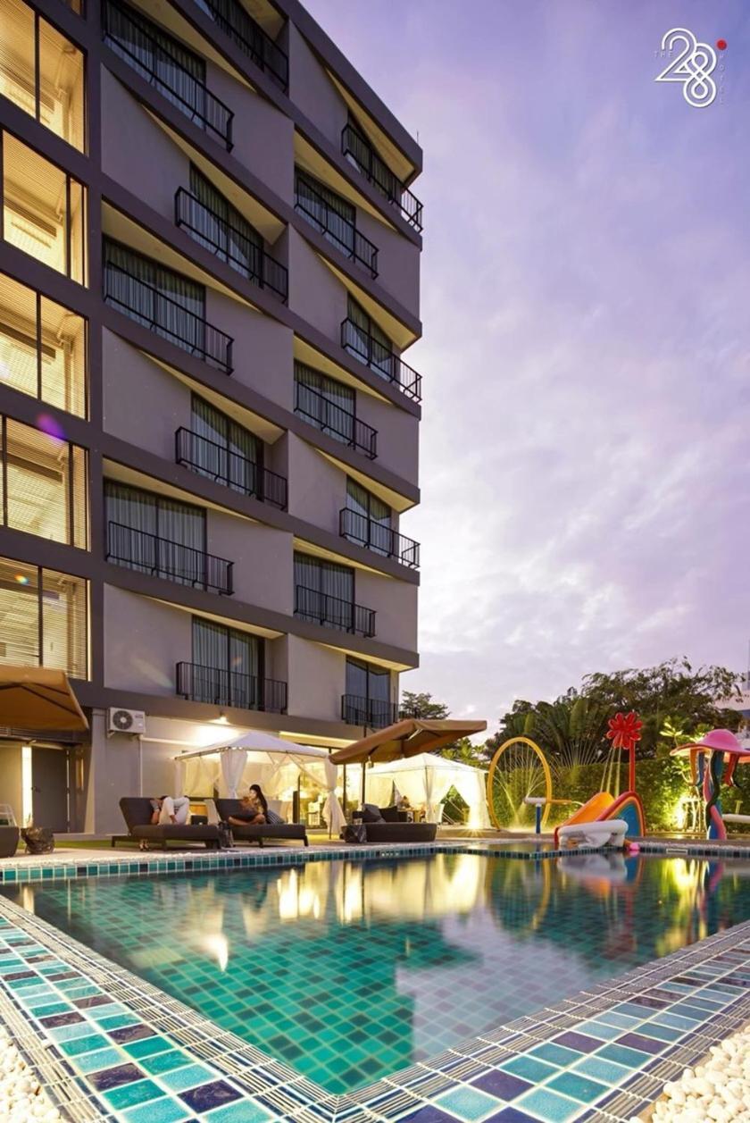 The 28Th Hotel Kanchanaburi Exterior foto